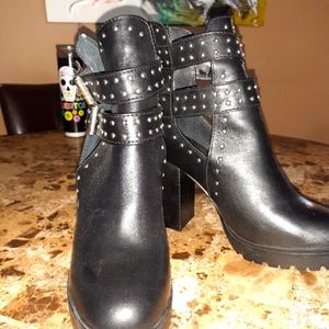 Steve Madden ankle boots